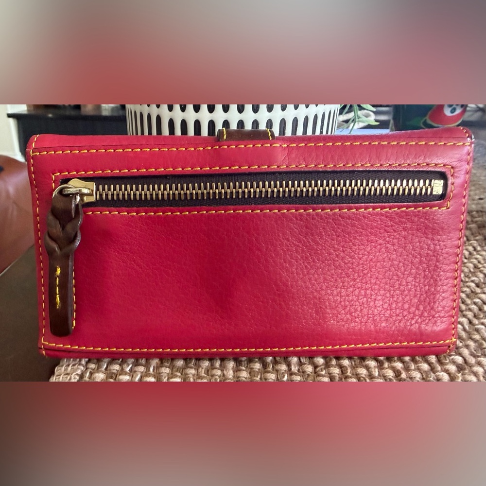 Dooney & Bourke Samba rosy pink wallet with charm - Picture 3 of 16
